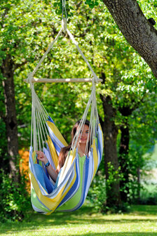 Hangstoel Relax Kolibri buiten sfeer