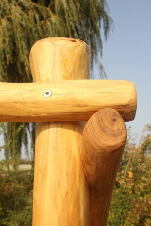 Talud/platform 150cm met glijbaan gemaakt van RVS en Robinia hout. 